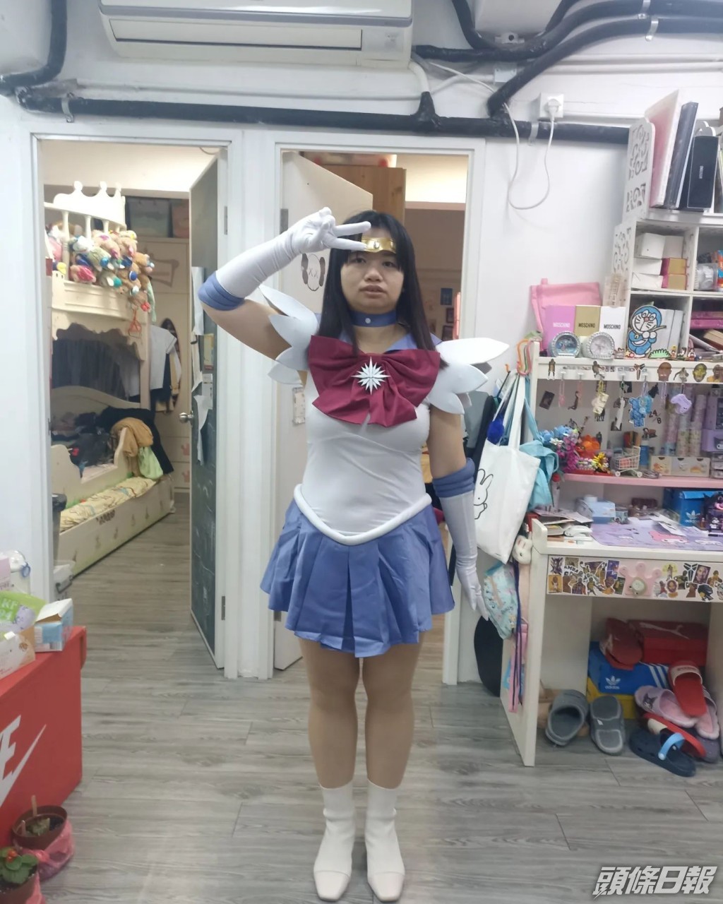 網民見到阿儀「肚臍都凹晒」，大嗌陰公。